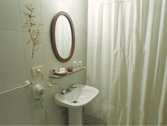 Las Bardas Hotel Puerto Madryn Room photo