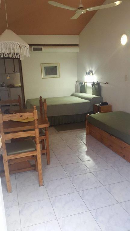Las Bardas Hotel Puerto Madryn Exterior photo